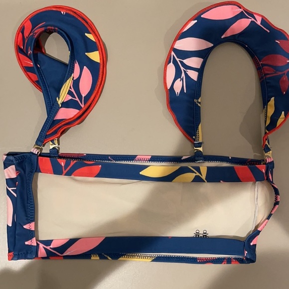 CAROLINA K Bathing suit top Bikini top w/ detachable straps Size XS - Picture 10 of 13